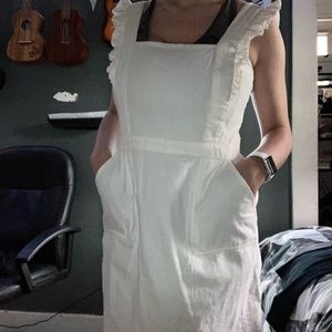 White plain dress WITH POCKETSS